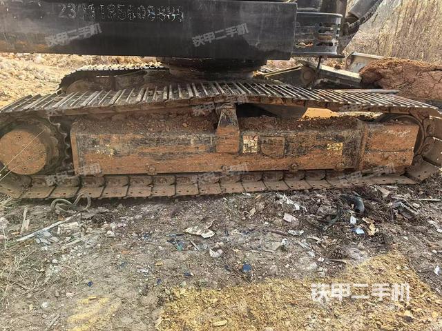 右側(cè)履帶整體?（行走機(jī)構(gòu)）