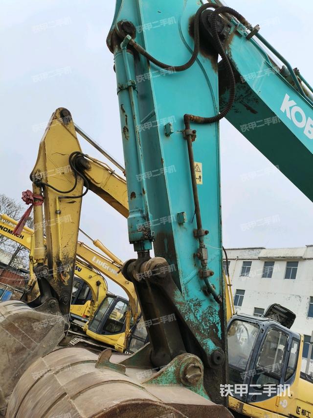 小臂整體左后（工作和回轉(zhuǎn)裝置）