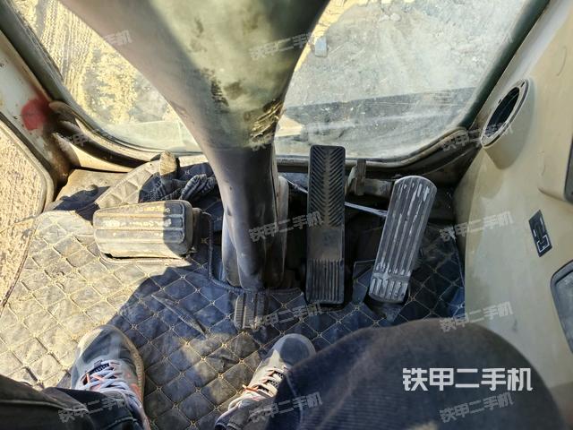 座椅后部（駕駛室部分）