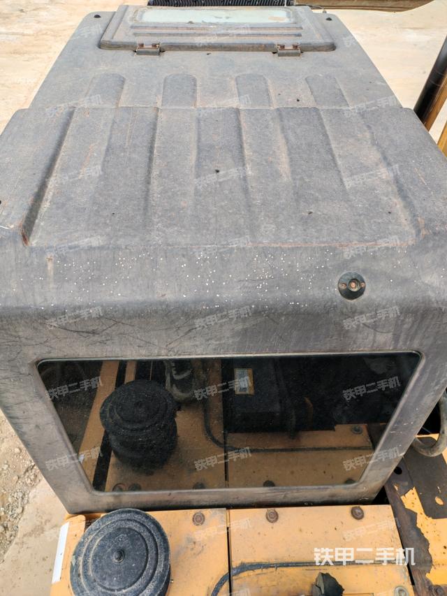 駕駛室頂部（整機(jī)外觀）