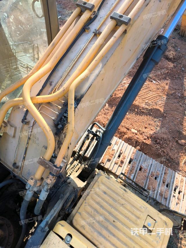 小臂整體左后（工作和回轉(zhuǎn)裝置）