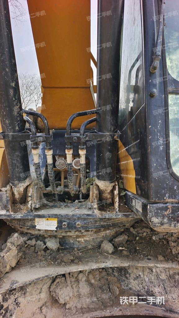 大臂油缸整體?豎拍（工作和回轉(zhuǎn)裝置）