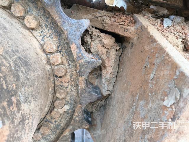 右側(cè)行走馬達(dá)蓋板（行走機(jī)構(gòu)）