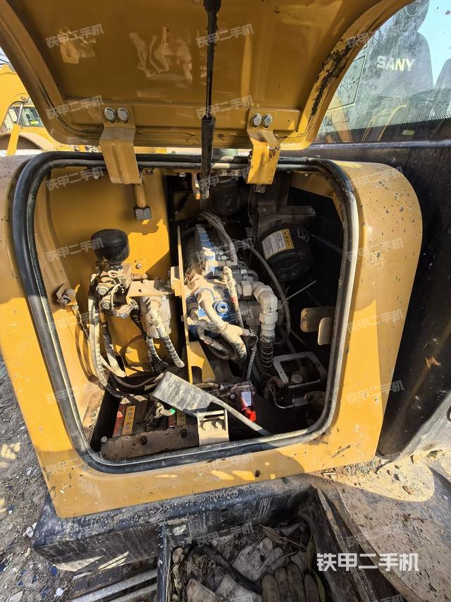 液壓泵室（大件艙室）