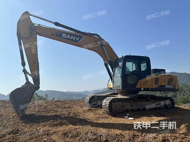 三一重工SY215C挖掘机
