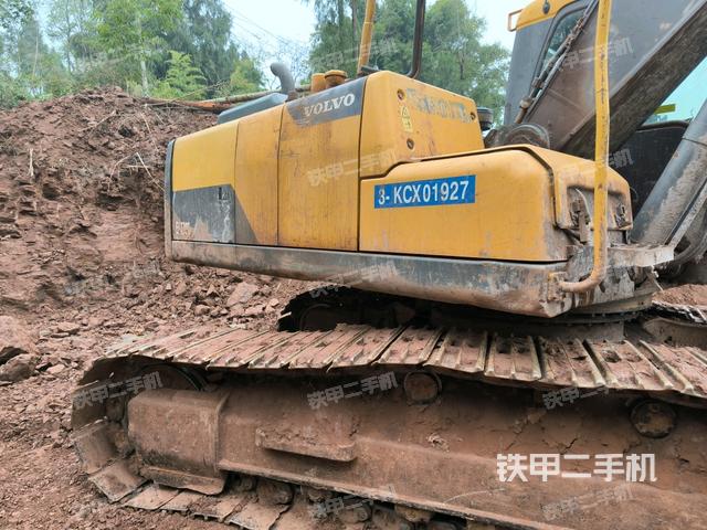 右前45(整機(jī)外觀) 右前45(整機(jī)外觀)