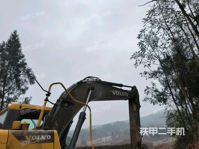 大臂整體?右側(cè)(工作和回轉(zhuǎn)裝置) 大臂整體?右側(cè)(工作和回轉(zhuǎn)裝置)