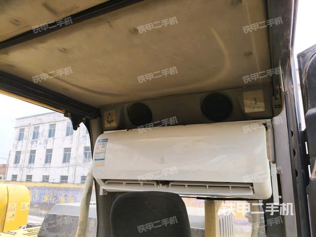 后窗玻璃角標(biāo)（駕駛室部分）