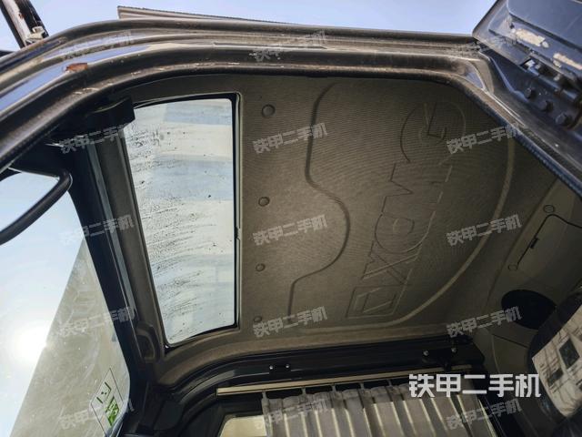 后窗玻璃角標（駕駛室部分）