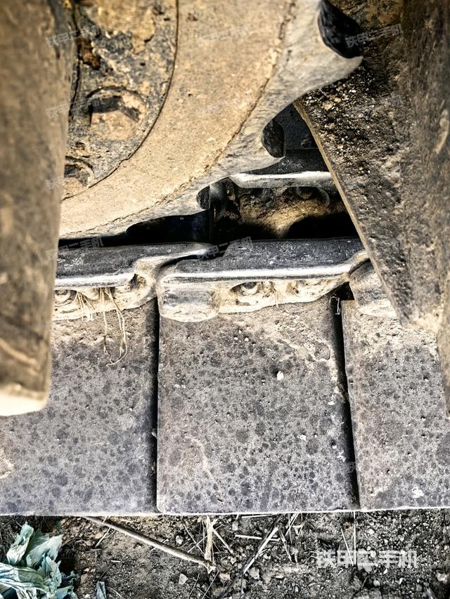 右驅(qū)動輪(行走機構(gòu)) 右驅(qū)動輪(行走機構(gòu))