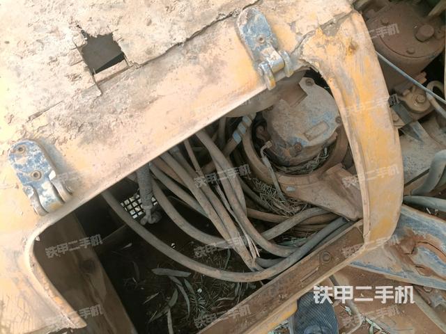 回轉(zhuǎn)馬達(dá)（上車部件）