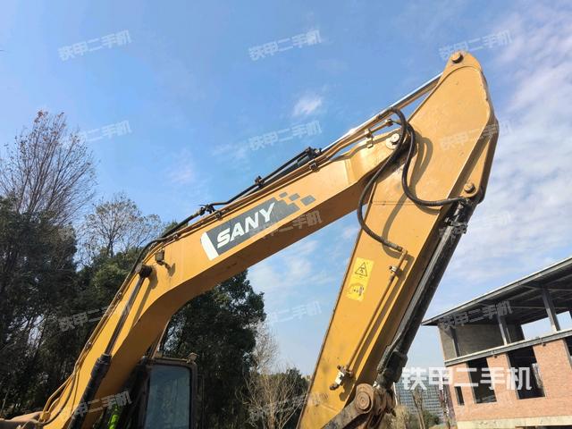 大臂根部?斜視（工作和回轉(zhuǎn)裝置）