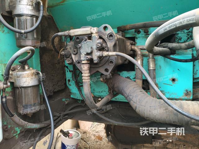 液壓泵斜45?左（大件艙室）