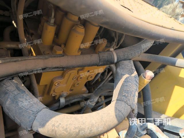 氣門室蓋螺絲特寫（上車部件）