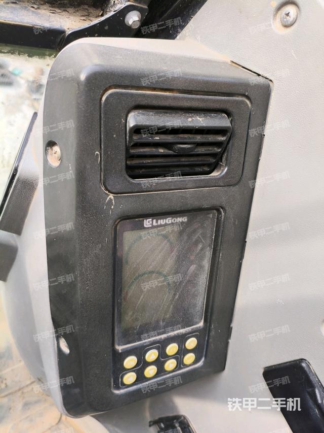 顯示屏?(駕駛室部分) 顯示屏?(駕駛室部分)