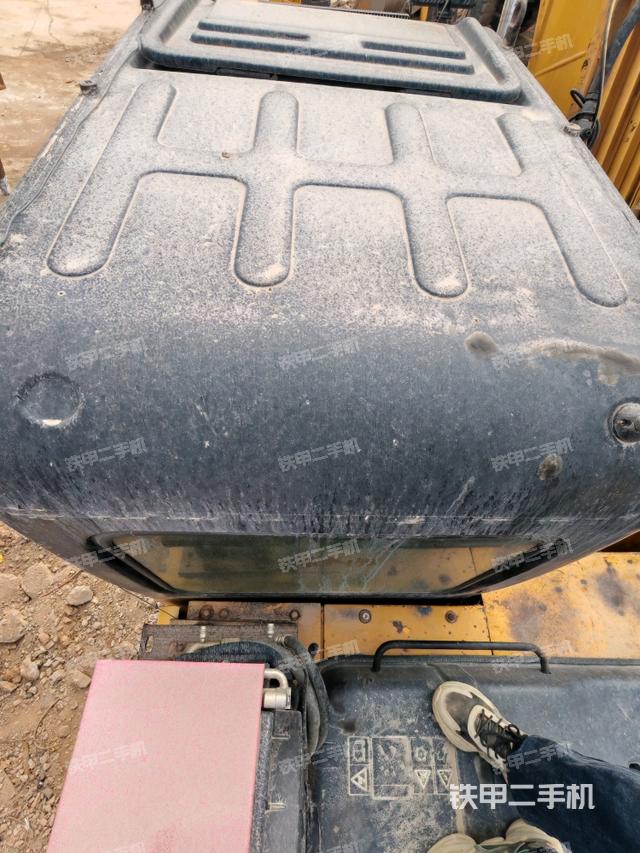 駕駛室頂部（整機(jī)外觀）