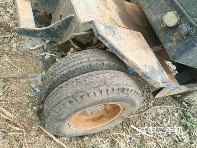 左側(cè)履帶整體?（行走機(jī)構(gòu)）