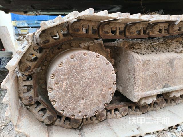 右驅(qū)動(dòng)輪（行走機(jī)構(gòu)）