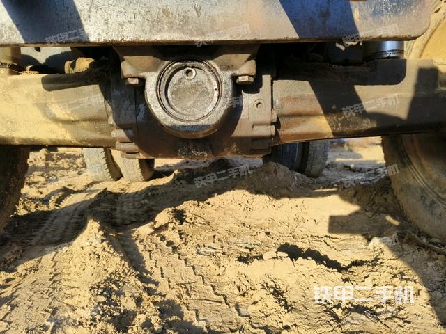 右側(cè)行走馬達蓋板（行走機構(gòu)）