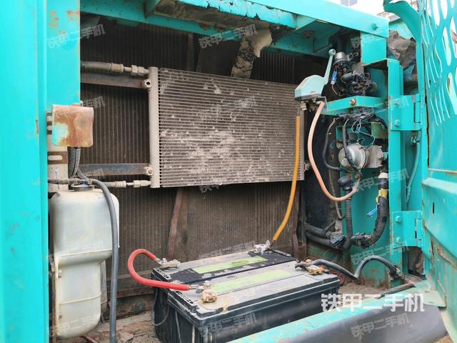 散熱器正面（大件艙室）