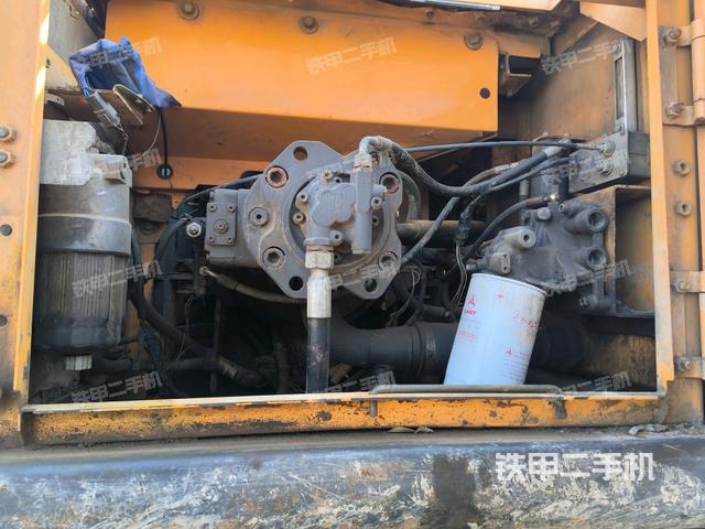 液壓泵斜45?右（大件艙室）