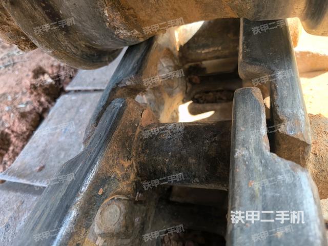 右側(cè)履帶整體（行走機(jī)構(gòu)）