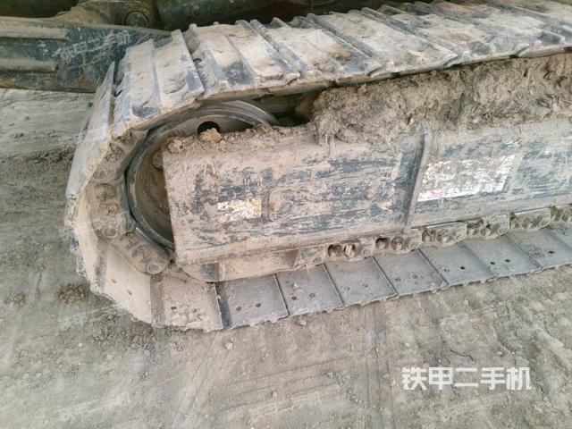 左導向輪(行走機構) 左導向輪(行走機構)
