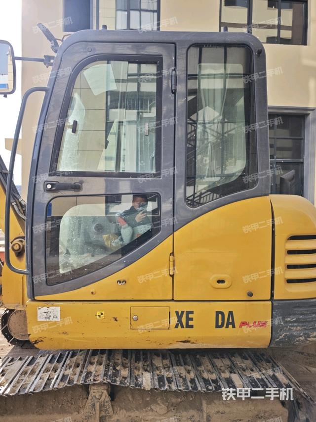 ?駕駛室正側（駕駛室部分）