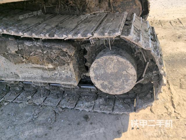 左驅(qū)動(dòng)輪(行走機(jī)構(gòu)) 左驅(qū)動(dòng)輪(行走機(jī)構(gòu))