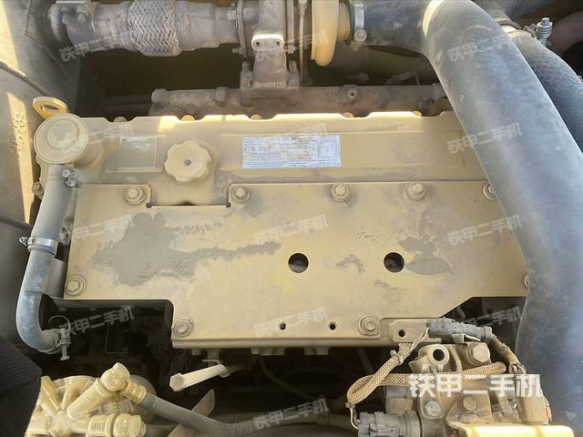 發(fā)動(dòng)機(jī)整體俯視(整機(jī)外觀) 發(fā)動(dòng)機(jī)整體俯視(整機(jī)外觀)