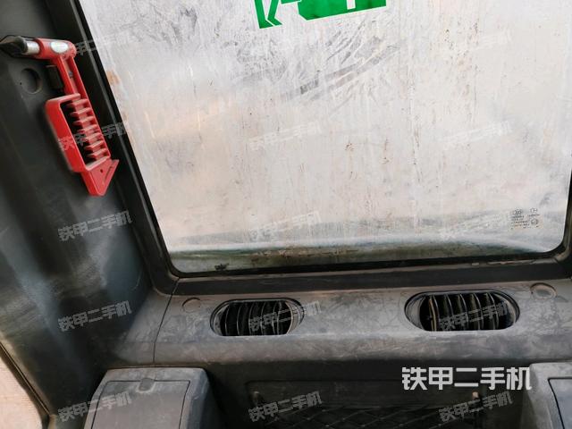 后窗玻璃角標(biāo)(駕駛室部分) 后窗玻璃角標(biāo)(駕駛室部分)