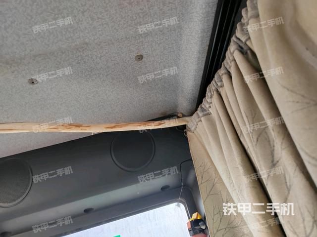 座椅后部(駕駛室部分) 座椅后部(駕駛室部分)