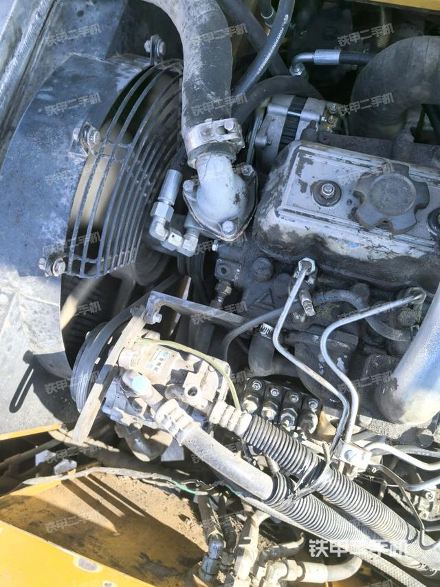 回轉(zhuǎn)馬達(dá)（上車部件）