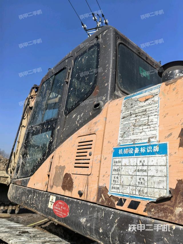 駕駛室左后45度(駕駛室部分) 駕駛室左后45度(駕駛室部分)