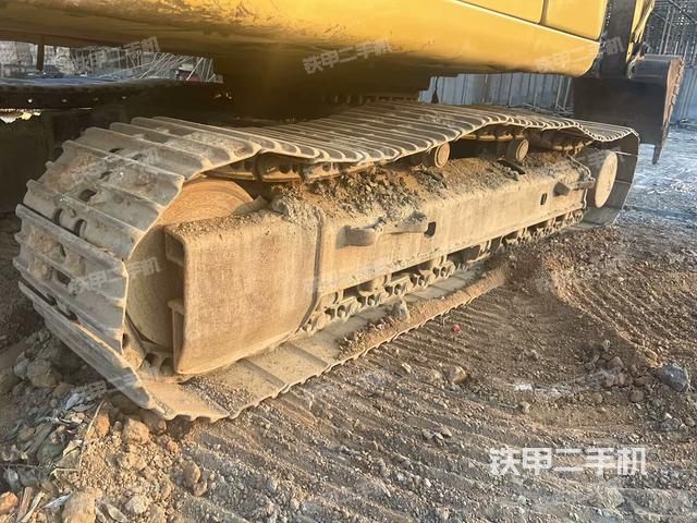 单侧履带整体（整机外观）