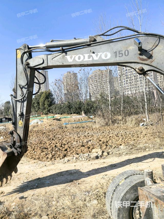 鏟斗右后整體（工作和回轉(zhuǎn)裝置）