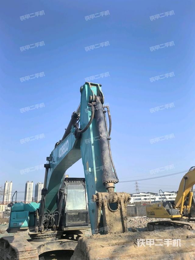 小臂整體右前(工作和回轉(zhuǎn)裝置) 小臂整體右前(工作和回轉(zhuǎn)裝置)