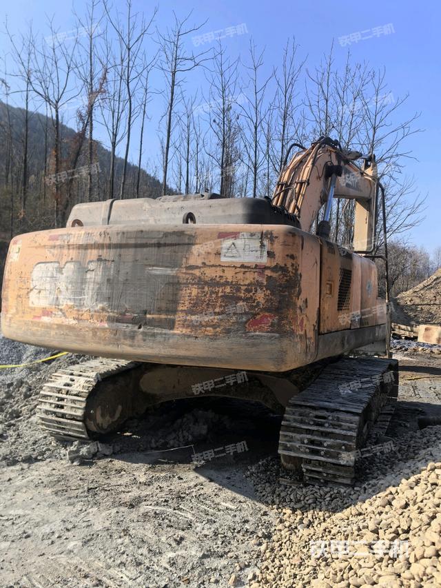 右后45(整機(jī)外觀) 右后45(整機(jī)外觀)