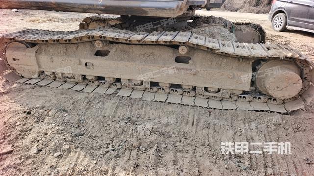 右侧履带整体（行走机构）