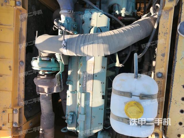 發(fā)動(dòng)機(jī)室（上車部件）