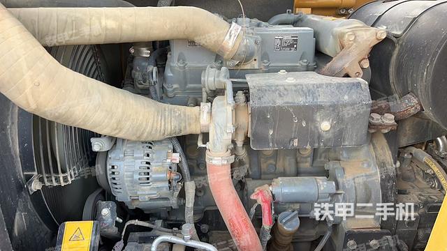 發(fā)動(dòng)機(jī)整體俯視（整機(jī)外觀）