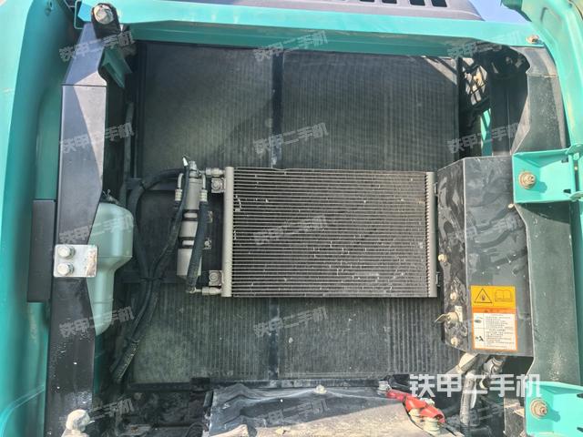 液壓泵室(大件艙室) 液壓泵室(大件艙室)