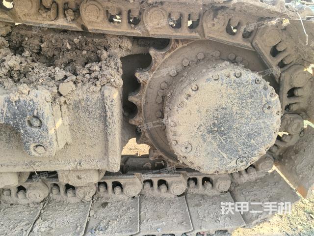左側(cè)行走馬達(dá)蓋板(行走機構(gòu)) 左側(cè)行走馬達(dá)蓋板(行走機構(gòu))