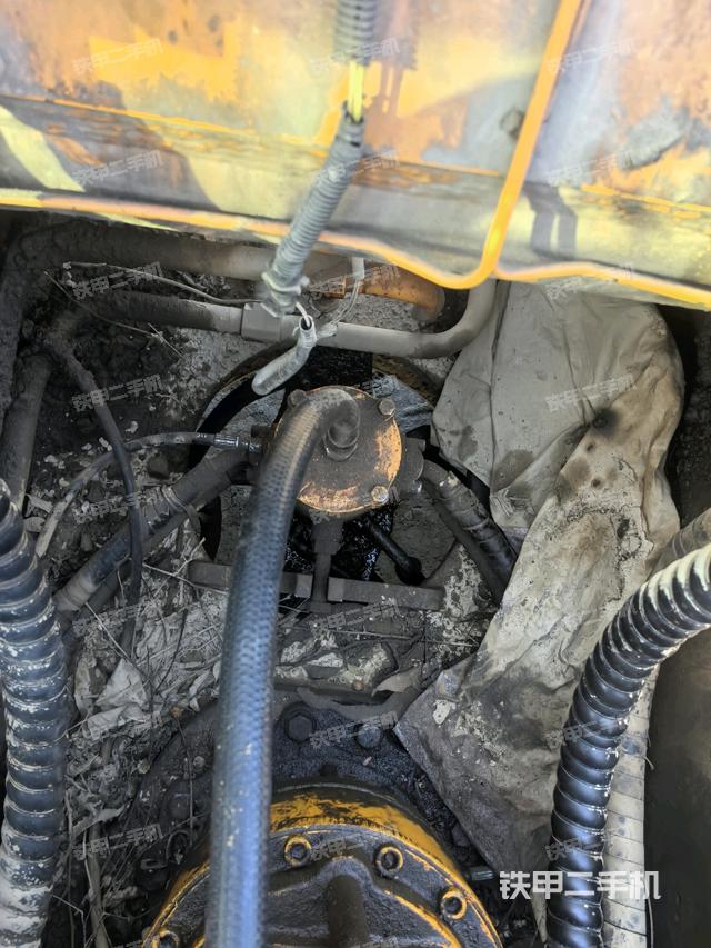 中央回轉(zhuǎn)接頭特寫(上車部件) 中央回轉(zhuǎn)接頭特寫(上車部件)
