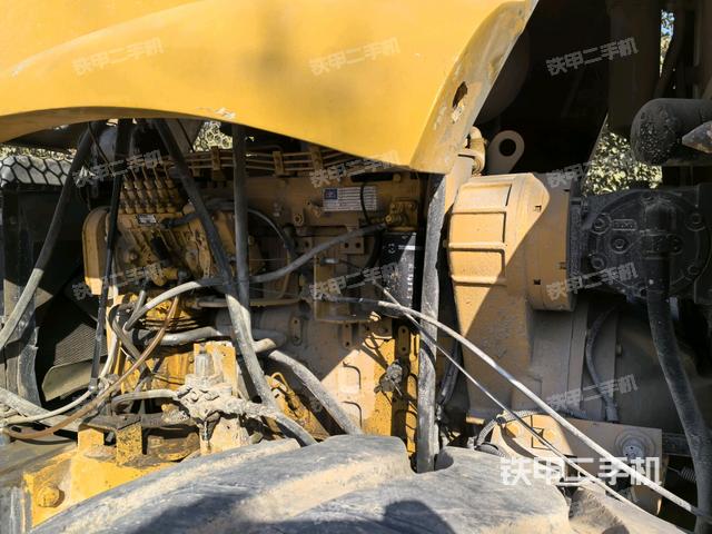 風扇及皮帶（壓路機發(fā)動機艙）