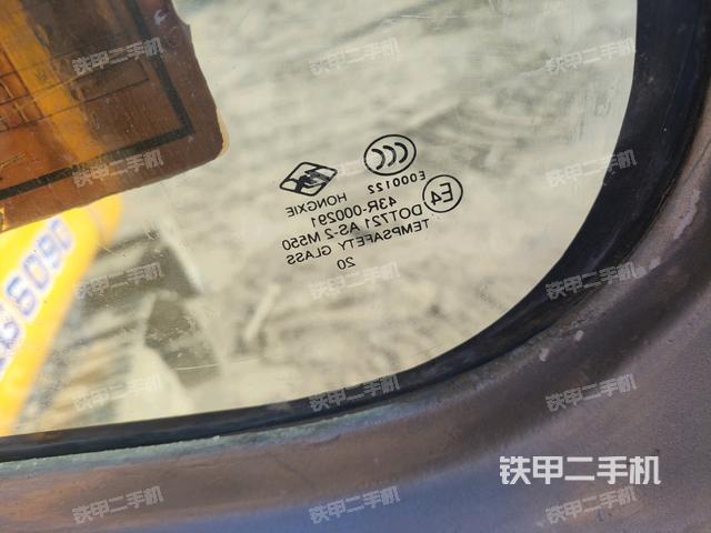 后窗玻璃角標(biāo)（駕駛室部分）