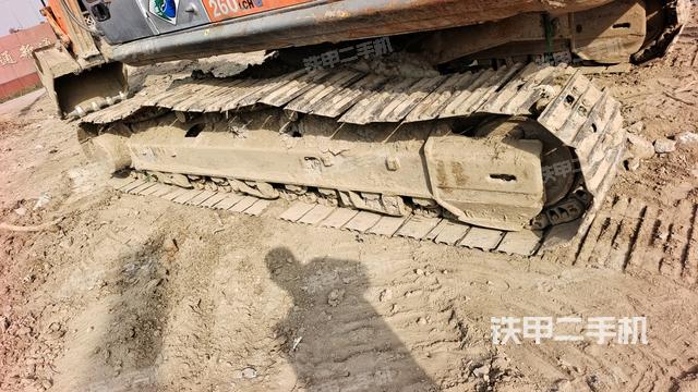 左侧履带整体 （行走机构）