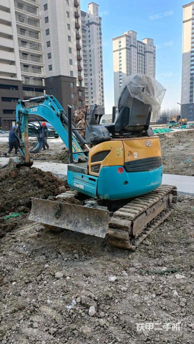 整機右后45°（整機外觀）