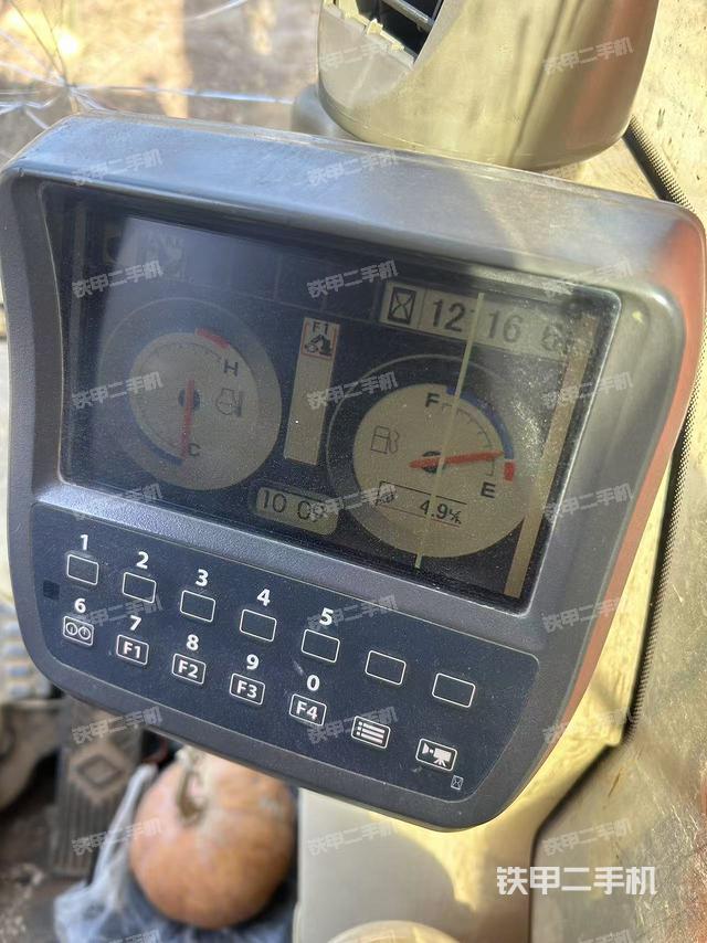 驾驶室整体（整机外观）