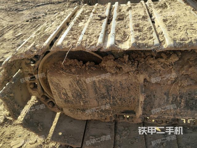 左側(cè)行走馬達(dá)蓋板（行走機(jī)構(gòu)）